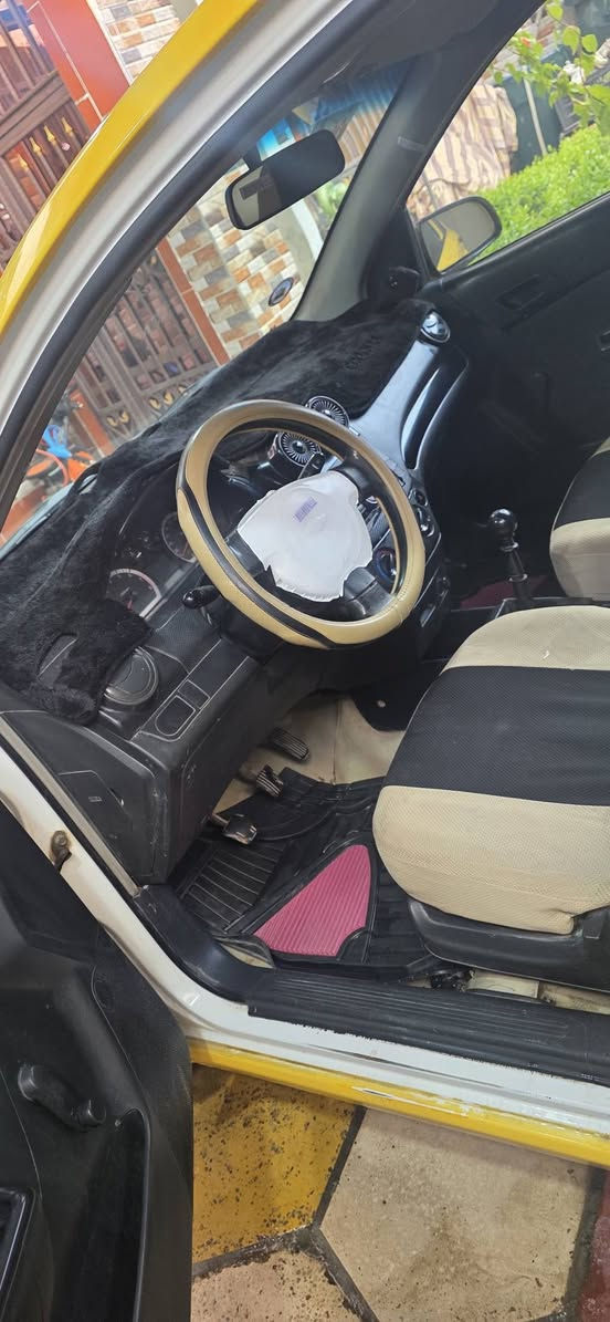 افيو خليجي رقم كربله 
موديل 2008 السياره جديده مال جناي محرك جديد كير عادي جديد حداديه جديده تبريد ثلج دخل جديد مصغره هيه غرامات العنوان بابل مركز 
السعر 43 
***********
*********** ابو محمد
