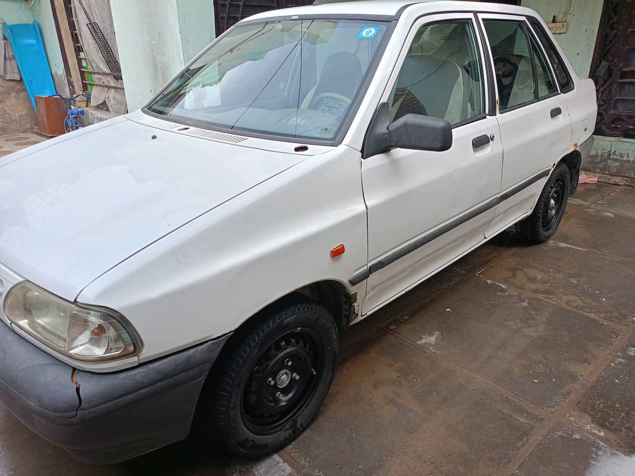 السلام عليكم
سايبا 2014  مكفوله من الضربة والتبديل 
مكينه جاهزه وكير وتخم تاير قبل اسبوع شديت حداديه جديده قبل 10 ايام مسويها كهربائيات كلها شغاله رقم قادسيه مكانها شارع سالم السعر 34 بيها مجال 
*********** الاتصال
