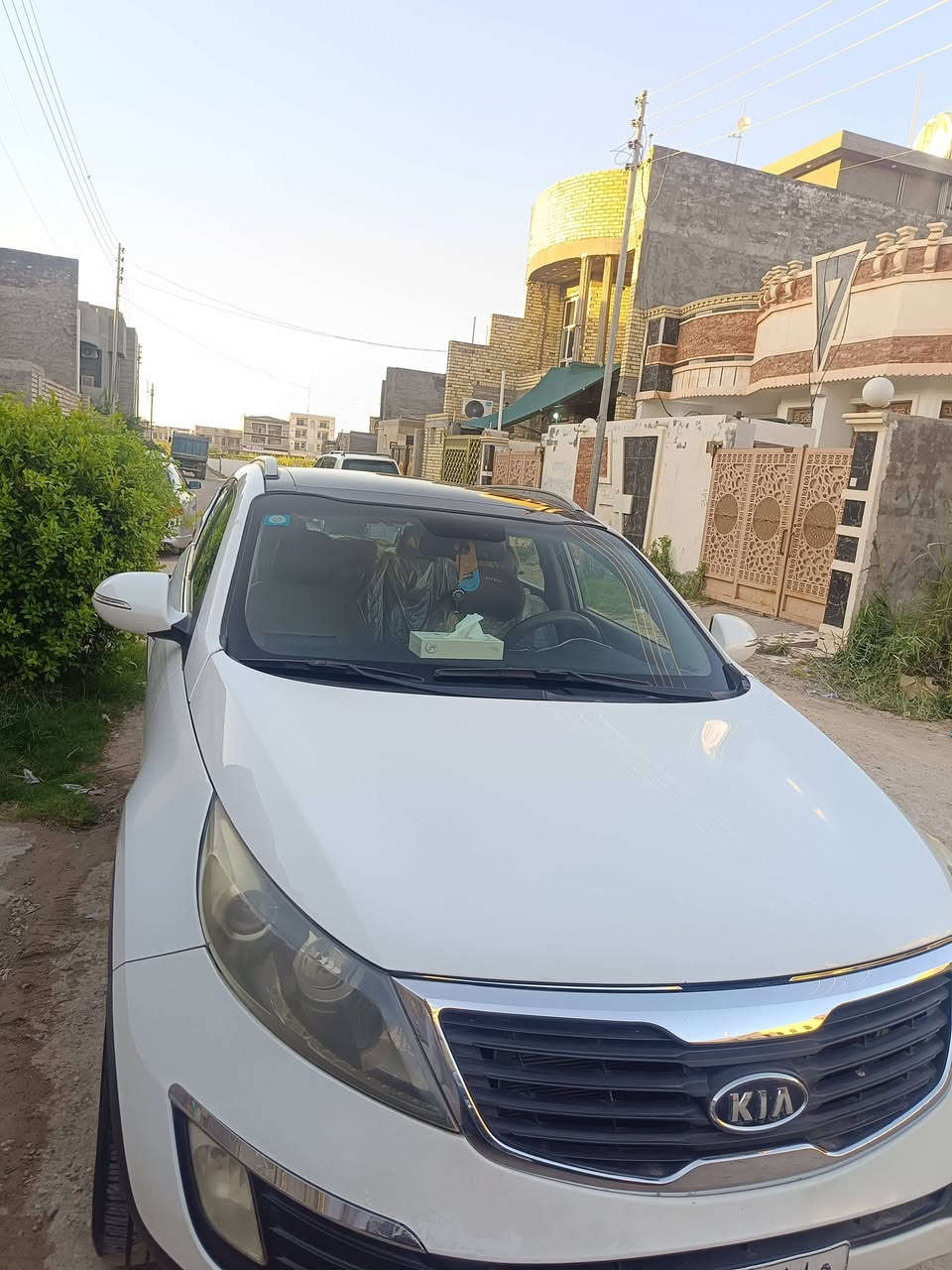للبيع كيا سبورتج ٢٠١١ خليجي
رقم بغداد باسمي السونار مرفق مع الصور
السعر ١١٥ ورقة قفل 
موبايل ***********
