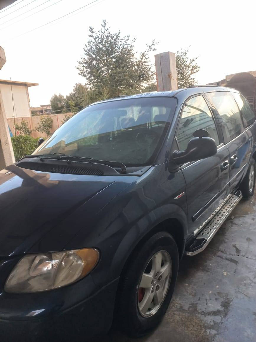 سلام عليكم شباب للبيع دوج كرفان 2005 شاصي طويل 3قطع تبريد ثلج كشنات سياحية منفصلة كير مكينه صدر كهربائيات تخم تاير جديد سياره جاهزة من كلشي رقم بغداد بيها صبغ احزام أو عدي صورها قبل الصبغ اثر جراد دوسات اضافيه استيل سياره حلوه حيل مال جناي سعرها 73او بيها مجال بسيط مكينه 3300 مكانها بغداد أبو غريب زيتون موبايل ***********
