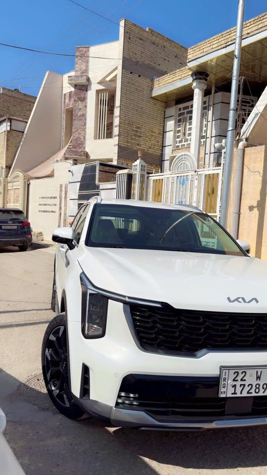 ***********
سورنتو 2025 ماشي 6000 زيرو 
كفالة من التعديل و التكحيل 
ما عدا طخة بلباب و رصعات ٧ بلقمارة 
فول مواصفات 
داتا شو 
دوس جانبية 
عداد ليزي و ليس رقمي 
رقم اربيل 
كشنات كهرباء 
شاحن واير لس
دبل كامرة خلفية و وسطية 
ويل ٢٠ 
مكانها القطاع
