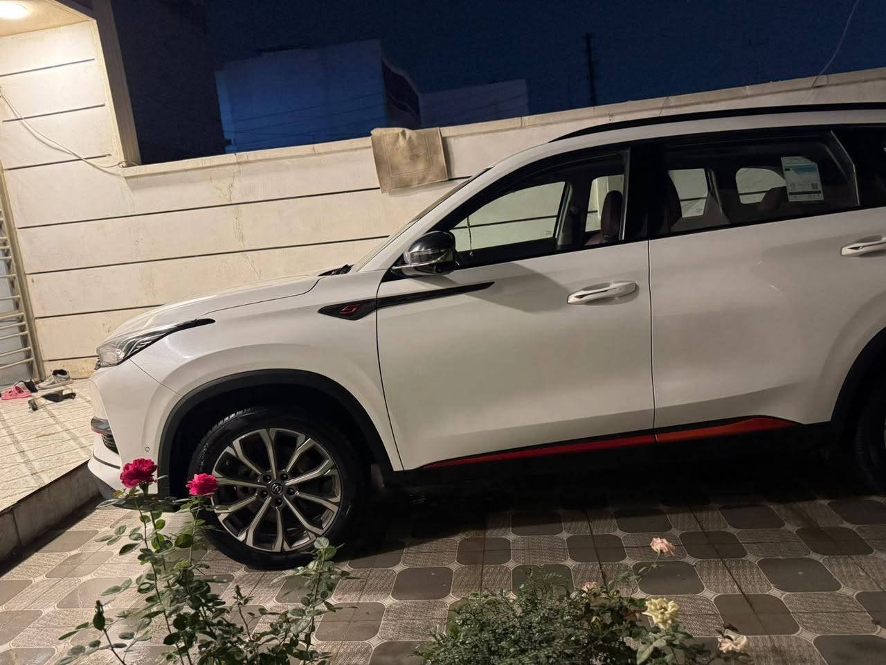 للبيع
Changan CS75 Plus 2021

محرك تيربو 178 حصان

قير أوتوماتيك

كاميرا 360 درجة

حساسات أمامية وخلفية

شاشة كبيرة مع نظام ملاحة

شاشة عدادات رقمية

بصمة تشغيل ودخول ذكي

فتحة سقف بانوراما

مقاعد جلد

مثبت سرعة

إضاءة LED

تكييف أوتوماتيك

نظام ثبات إلكتروني ومانع انزلاق

السيارة مكفولة كفالة عامة وحالتها ممتازة

التواصل على هذا الرقم 078006363


**إذا كنت صاحب هذا الإعلان وتريد حذفه لأي سبب، رجاءا أرسل رسالة إلى الدعم الفني**