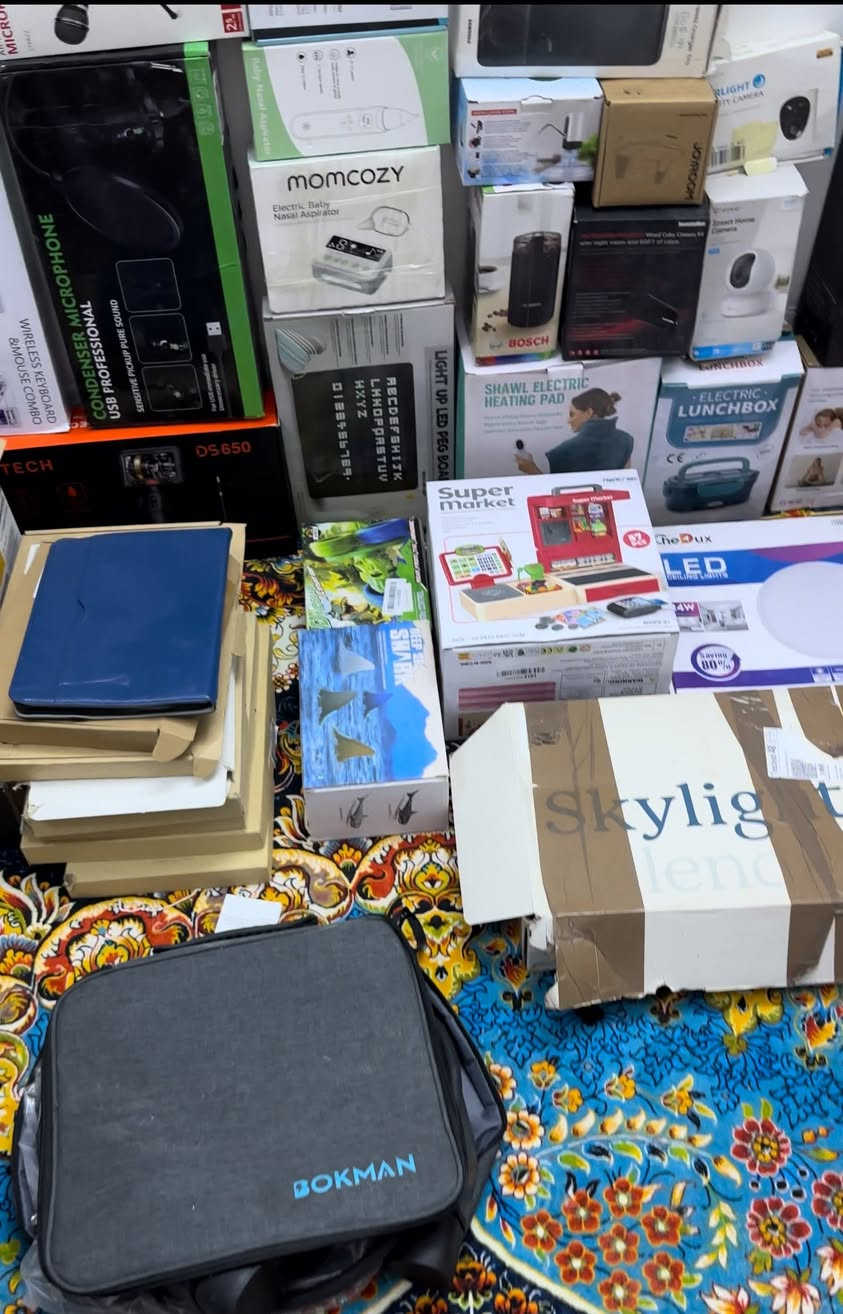 السلام عليكم
شلعة اكثر من 270 قطعة الكتروني خام 
واتساب *********** سعر مناسب
