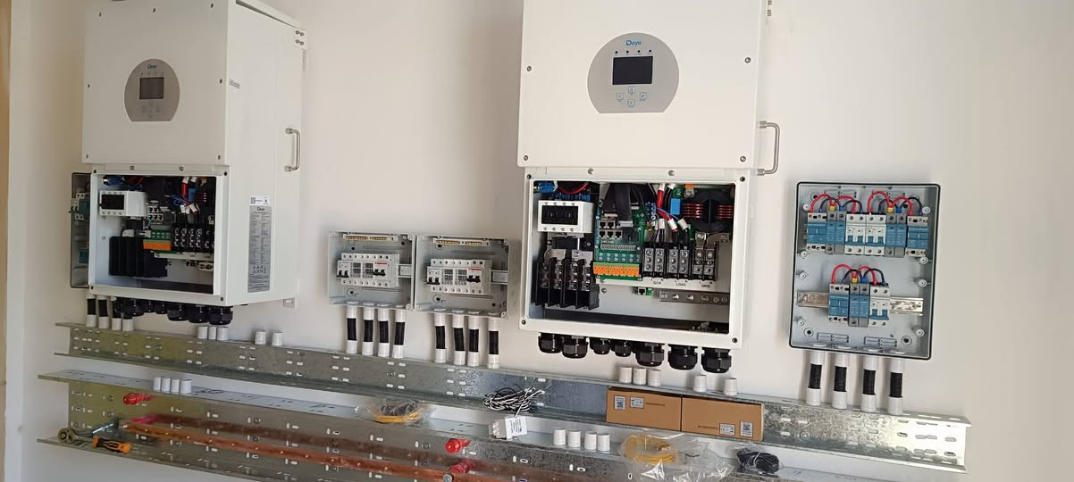 بتوفيق الله تعالى  ... تم تنصيب منظومة طاقة شمسية بقدرة 90 امبير في بغداد - التاجي ... 
للاستفسار  الاتصال على 
*********** واتساب- م.مصطفى
