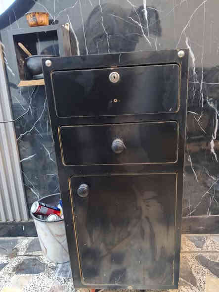 السلام عليكم جهاز هايدرو فيشل نضيف سعره 200 الف وبي مجال 
تخم زوج قنفات سعره 60 الف 
كومدي نضيف فول سعره 40 الف 
بغداد مدينه الصدر ***********
