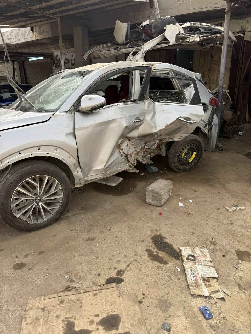 توسان وارد امريكي موديل 21رقم اربيل صار بيه حادث ابيعه على حادثه سيارة شغاله سعر 80وبيه مجال قليل مكانه بغداد ***********
