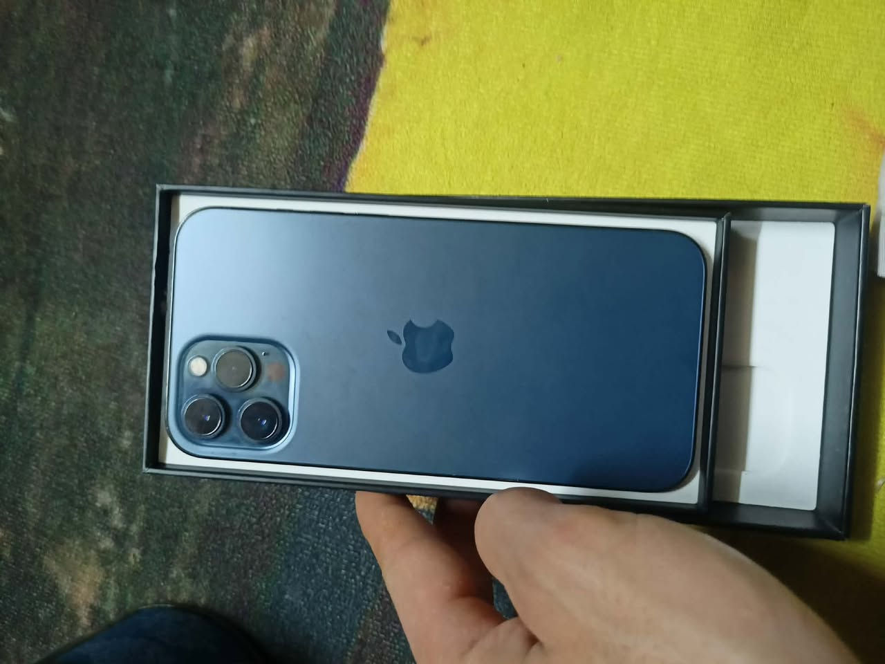 جهاز ايفون 12 برو ماكس 
نسخة أمريكية
 نسبة البطارية: 80%
 ويا الكارتون 
ما مبدل بيه أي قطعة – كلشي أصلي 100%

الجهاز خالي من الكسور أو الصدمات
شغال 100% بدون أي مشاكل
بصمة الوجه والكاميرات والسماعات تمام

الفحص متاح قبل الشراء
السعر 560

للمهتمين مراسلة خاص


**إذا كنت صاحب هذا الإعلان وتريد حذفه لأي سبب، رجاءا أرسل رسالة إلى الدعم الفني**