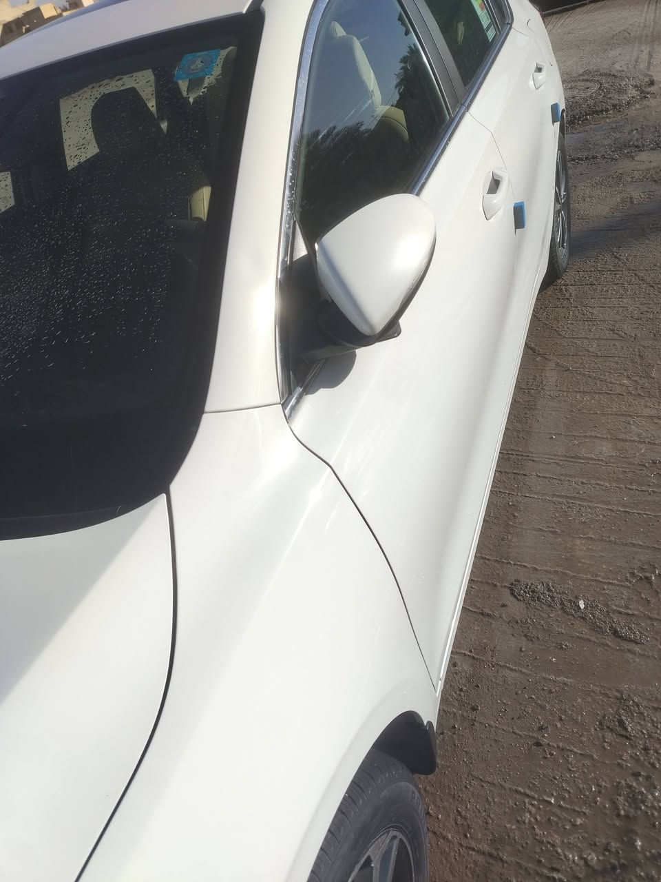 سلام عليكم سيراتو ٢٣ فول مواصفات عنواني صويره *********** السعر ١٤٣ بيها تصليح بجنطه قبق جنطه مبدل الجاملغات بيهن بارد ربع منهن محرك ٢٠٠ ماشيه ٣٣
