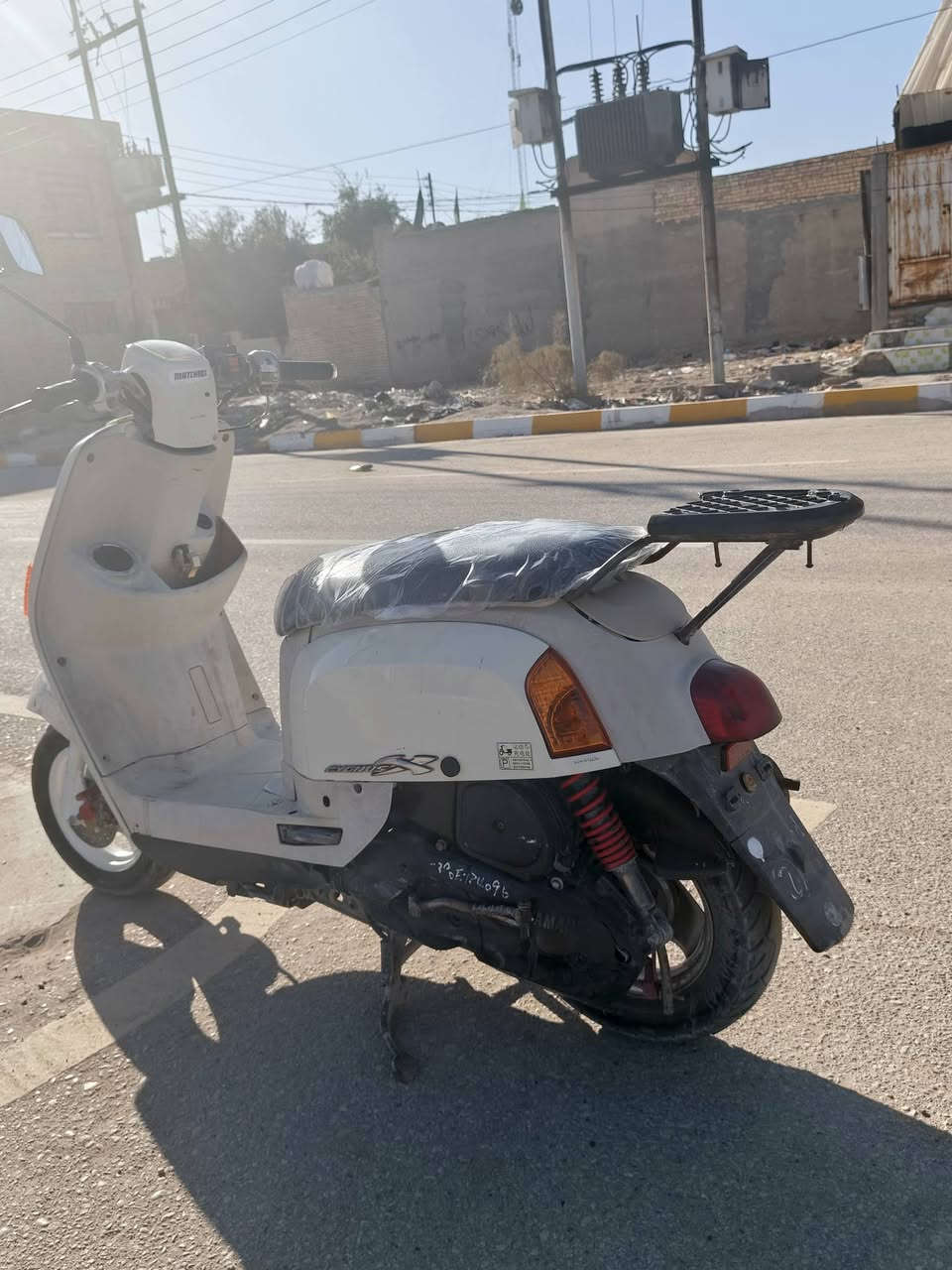 سلام عليكم شباب بوليس للبيع ما نقصه برغي دراجه مفتوحه ولفات نهضه ومعدل خيرمن الله كلشي شغال بيه  كفرات ختم واحد وي المحرك مكاني سوق الشيوخ ***********
