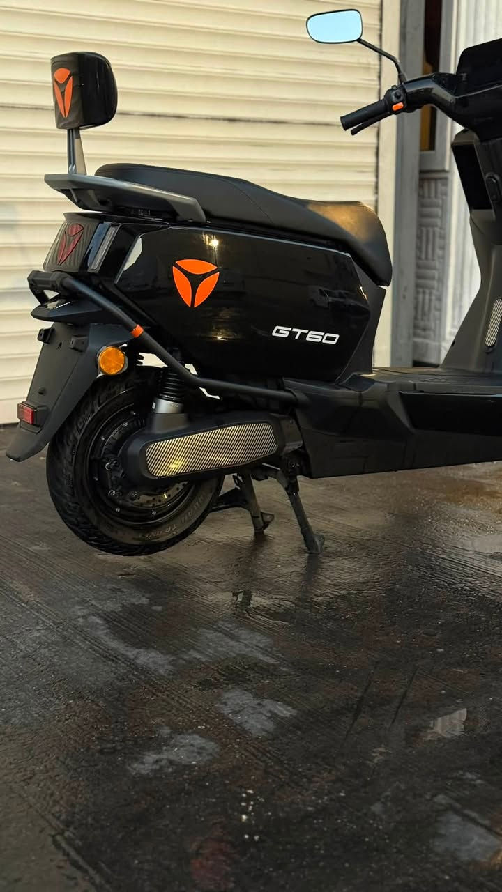 ياديا GT 60 بدون درع  المرغوبة
تمشيك بلشحنه الوحدة 85 كيلو 
استخدام بسيط من الدوام للبيت
وصل الشراء موجود بشهر 12 الراح 
مكاني بغداد / الجادرية 
السعر مليون
***********
