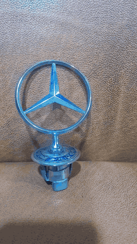 علامة  مرسدس شبح مستعمل اصلي واساب ٠٧٧٧٩٩٢٦٣٢٧