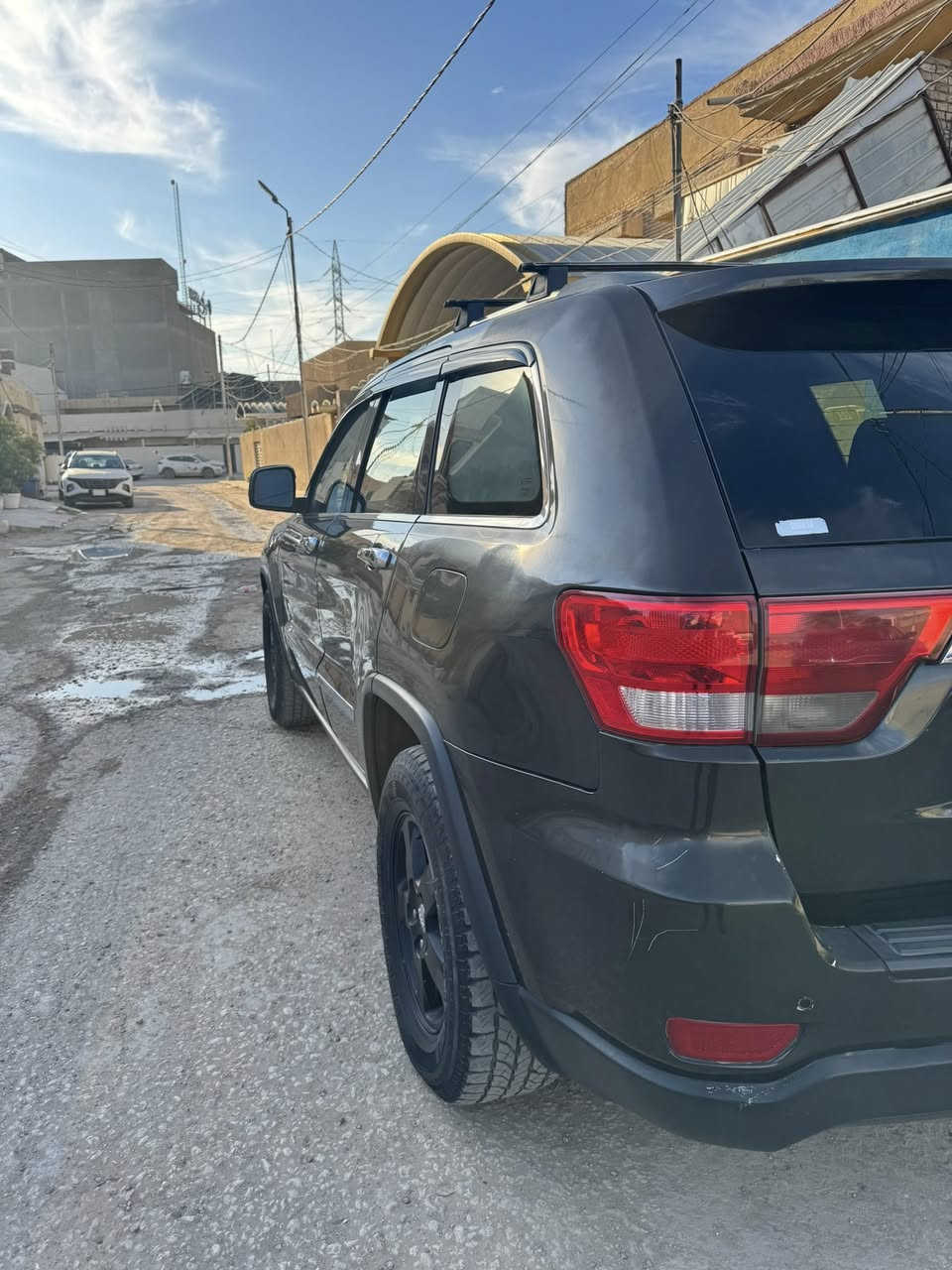 جيب لاريدو موديل 2011 وارد كندي
بيها خمس قطع صبغ ..
السونار من ضمن الصور
الشواصي مكفولات
السياره جاهزه من كل النواحي
كهربائيات وكير ومحرك اي نقص مابيها
محرك 6 سلندر
بيها شخوط بسيطه بالگشر
السعر 140$ وبيها مجال
مكلف بالنشر واي استفسار ***********
السياره مكانها بالحلة
