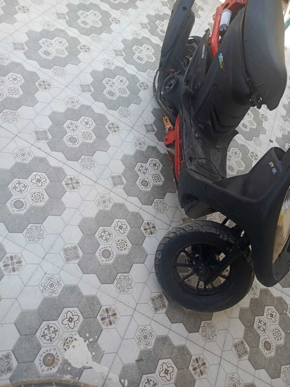 ماكس للبيع دراجه خير من الله السعر ٣٥٠ رقم الهاتف ***********
