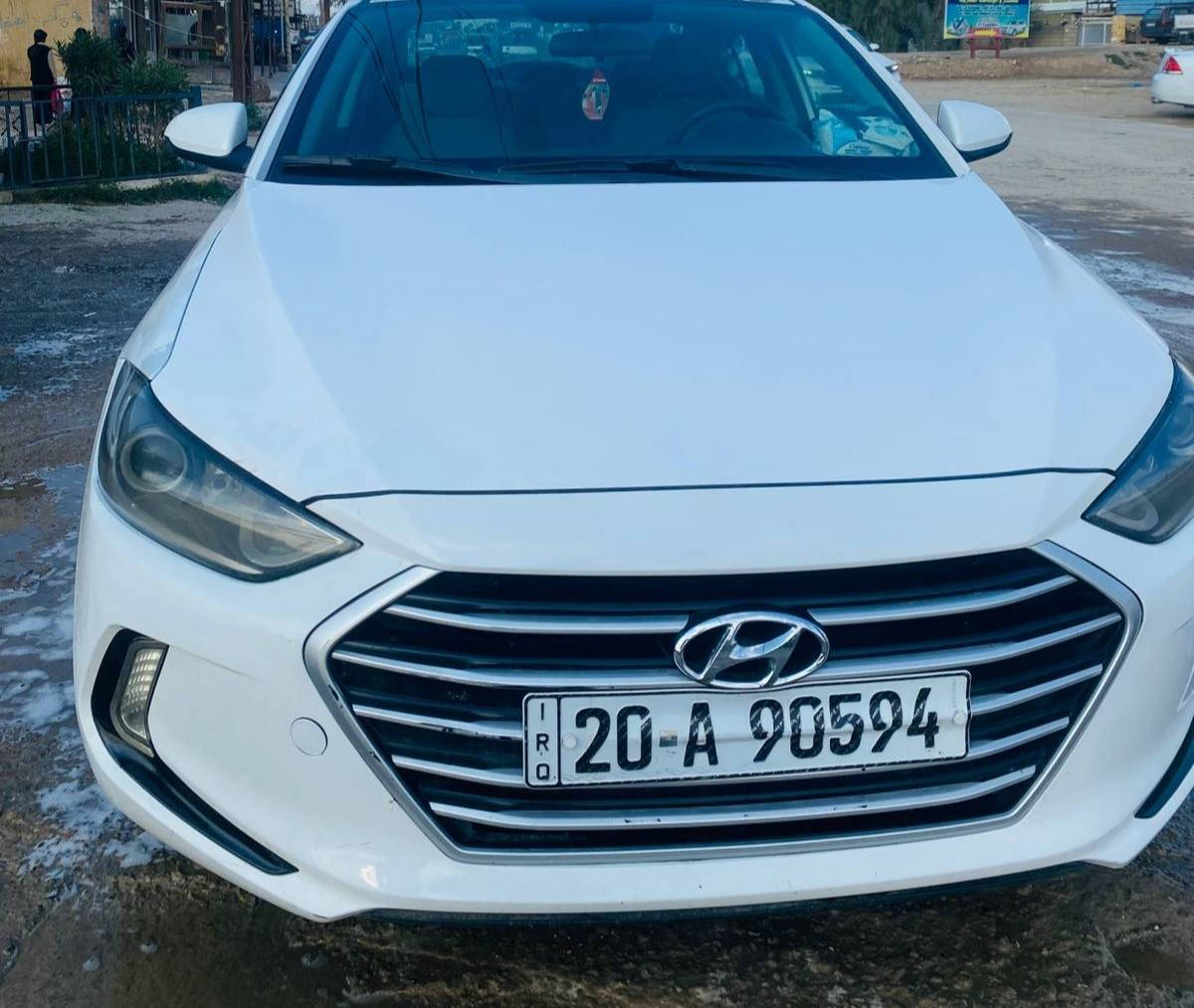 سلام عليكم النترا موديل 17امريكي ضرر جامرلغ مامي فقط بدون دواخل كلش بصيط ول بنيد مصبوغ فقط غيرهاذه مكفوله السياره ايرباكات كلهن سليمه ماشيه 100مكينه كير صدر تخم تاير كله جديد وبشرط رقم ديالي وبسمنه وشرط التحويل عارضيه 120وبيه مجال بصيط مكانه ديالي بعقوبه ***********
