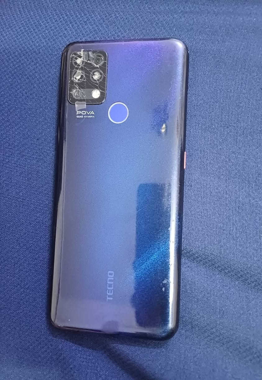 السلام عليكم مبايل تكنو شغال كلش نضيف ذاكرة 128 فقط يحتاج جامه مال كامره  السعر 65 ال


**إذا كنت صاحب هذا الإعلان وتريد حذفه لأي سبب، رجاءا أرسل رسالة إلى الدعم الفني**