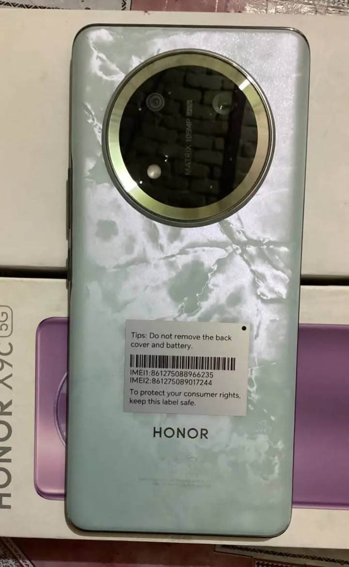 Honor x9c للبيع
بذاكرة عشوائية 12
 مستخدم اقل الاسبوع
 اخو الجديد نظافة 100%
 كارتونته وياه بسعر 375 و بيه مجال
مكاني قضاء البطحاء للأستفسار *********** واتساب 

@إشارة #الادمن موافقه الله يوفقك
