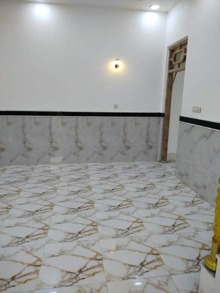 يوجد لدينا دور للبيع في بعض مناطق العمارة بكافه أنواع المساحات 
حي المعلمين الجديد / مغربه/ الجمعيات/العرضات/نهاوند/حي الصحفيين/العابرات/الشيشان/ابو رمانة
#علمأ_البناء_حديث
للإستفسار الإتصال على  ***********
