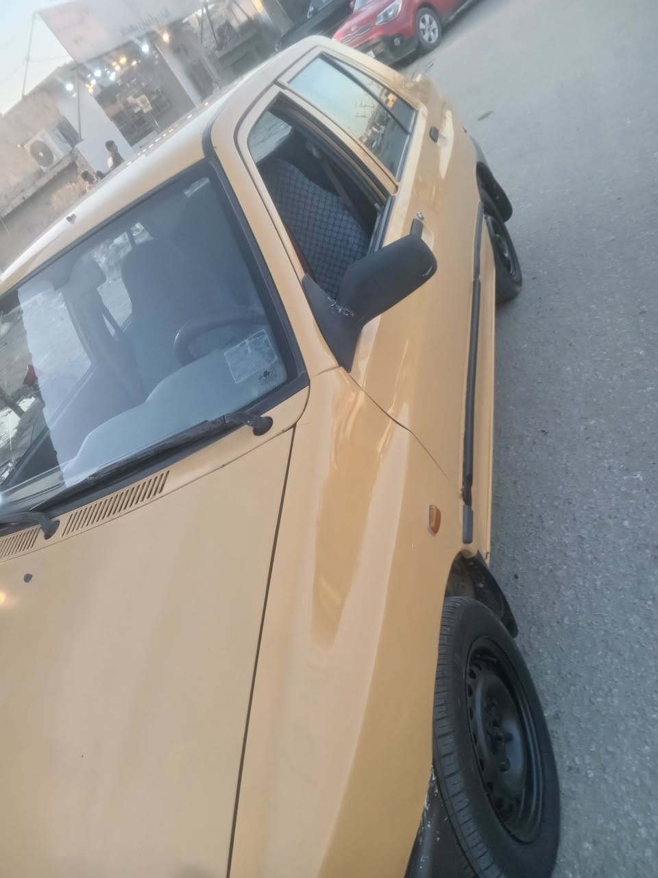 سايبه ٢٠١٦ رقم بابل تحويل مباشر مصفره هيئه وغرامه محرك كير خير من الله بيه فقط صبغ جاملغ خلفي السعر ٣٠ مكاني كربلاء طوريج *********** السياره احله من التصوير
