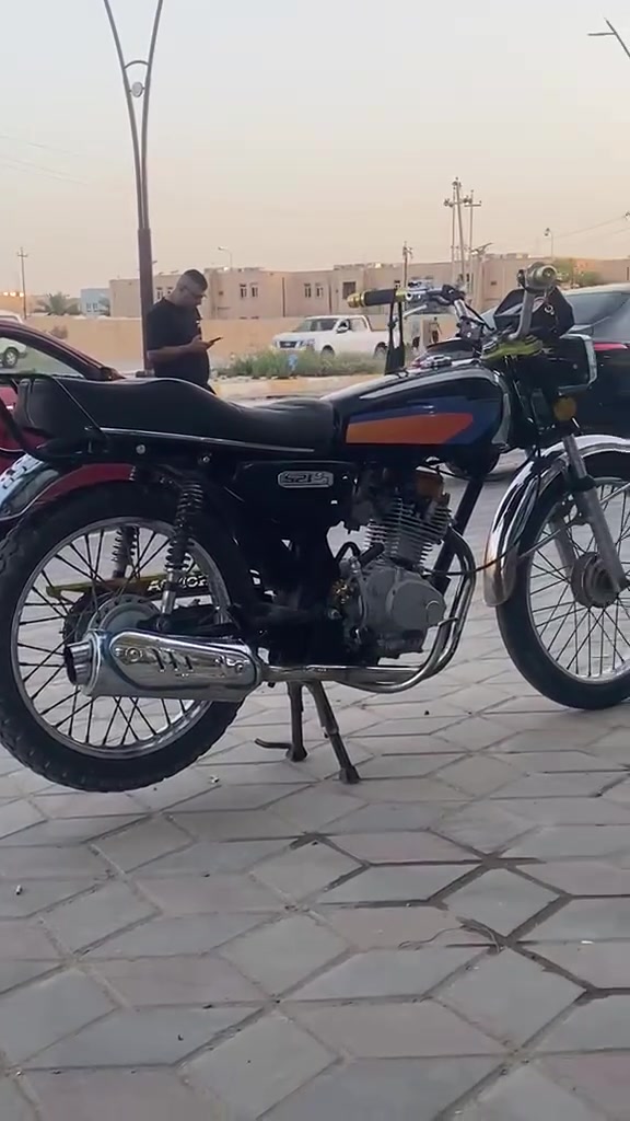 نامة لبيع معمرة على أيدي محركهة مفتوح بس شرط شغل من حض و بخت انطيك شرط بل محرك و نقوصات بصيطة سعر 450و بيهة مجال دراجة خير من الله عنوان تكريت رقم هاتف ***********
