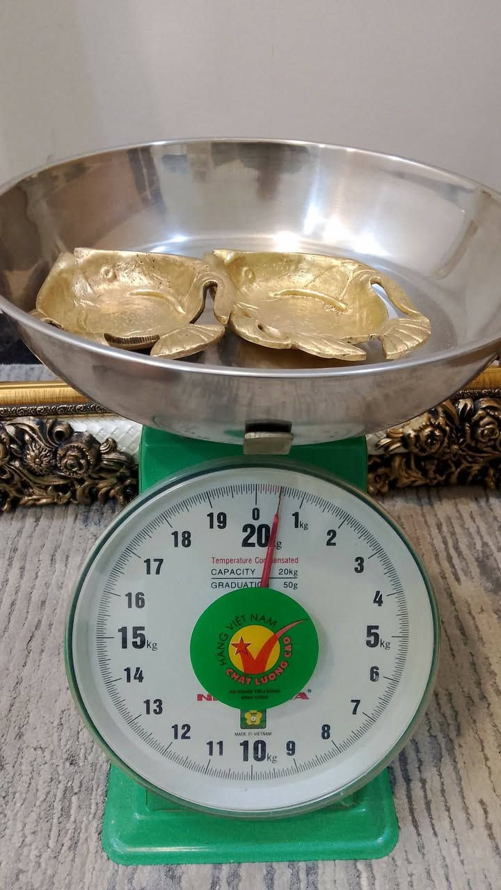 نفاضات نحاس قديمات 🌹🇮🇶
سعر القطعة 10 الف @إشارة


**إذا كنت صاحب هذا الإعلان وتريد حذفه لأي سبب، رجاءا أرسل رسالة إلى الدعم الفني**