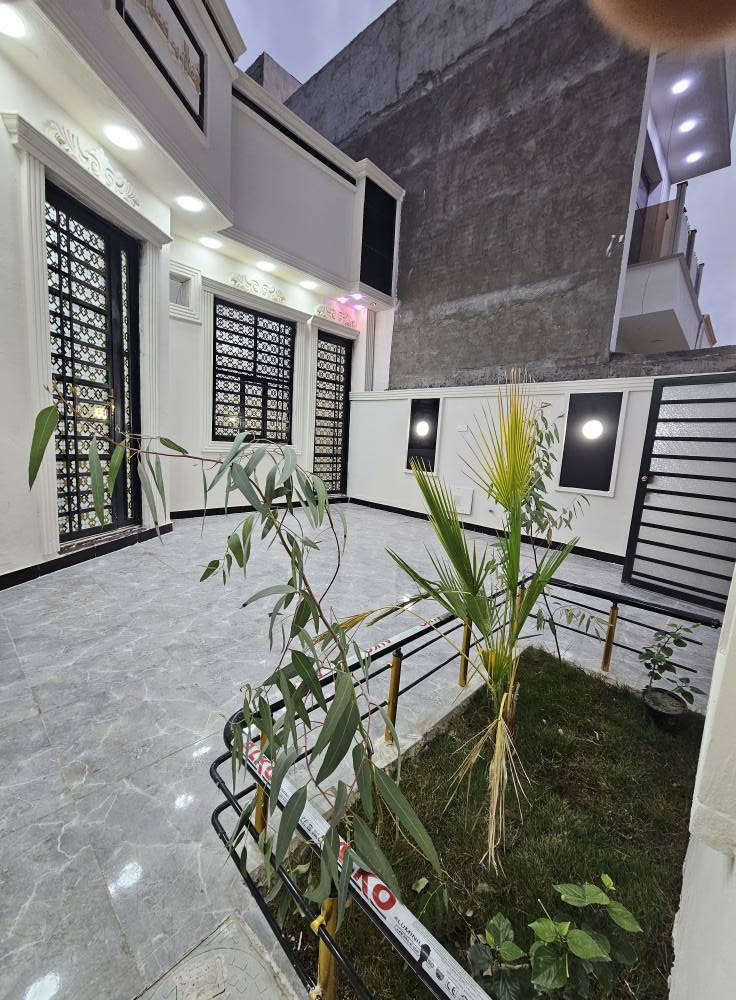 🏡 دار حديث للبيع – فرصة مميزة
📍 الموقع: البصرة / أبي الخصيب / محولة الزهيري
📐 المساحة: 200 متر مربع
📄 الملكية: طابو زراعي عراقي
✨ مواصفات الدار:
▪️ غرفتين نوم
▪️ صالة واسعة
▪️ مطبخ
▪️ ديوانية
▪️ صحيات متكاملة
▪️ كراج سيارة
▪️ حديقة
📞 للاستفسار والاتصال:
*********** البصرة, العراق
