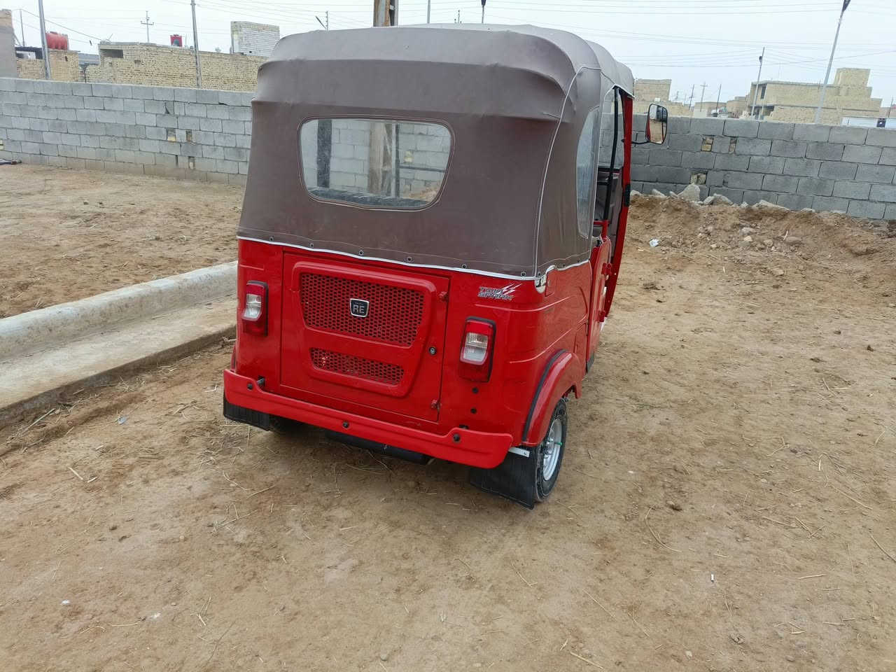 تكتك موديل 24  شهر 2 وكيل شاكر مكان تكتك ميسان سعر 8500 وبيه مجال الشراي *********** مكان ميسان الماجديه
