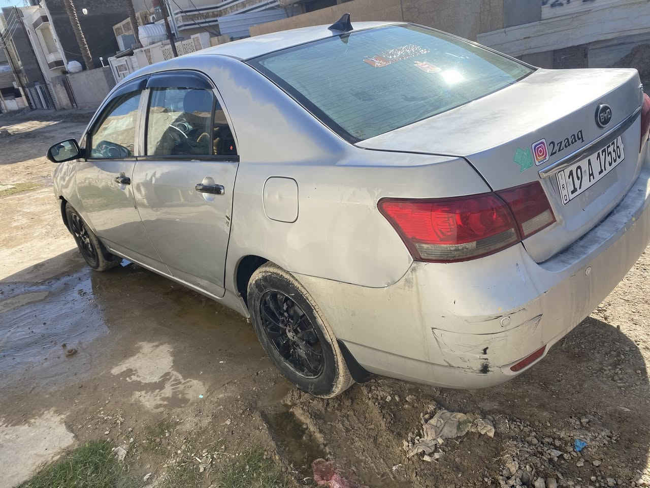 للبيع  بي وايدي جي ٣ السعر ٤٠
السياره بسمي قبل سبوع استلمت لوحاتها  انكليزي
رقمها كربلاء  ١٩ 
صدر امامي  خلفي ً
سياره فول اتماتيك عد الكير عادي 
بصمه السياره سياره حلو ومال جناي 
غرفتها جديده كشانه دشبول 
مصفره  من غرامات وسنويه بسمي حصرا 
هزه قبل  ١٠ ايام داخله  مباشر التحويل 
مكاني بغداد الكرخ 
رقم تلفوني
***********
