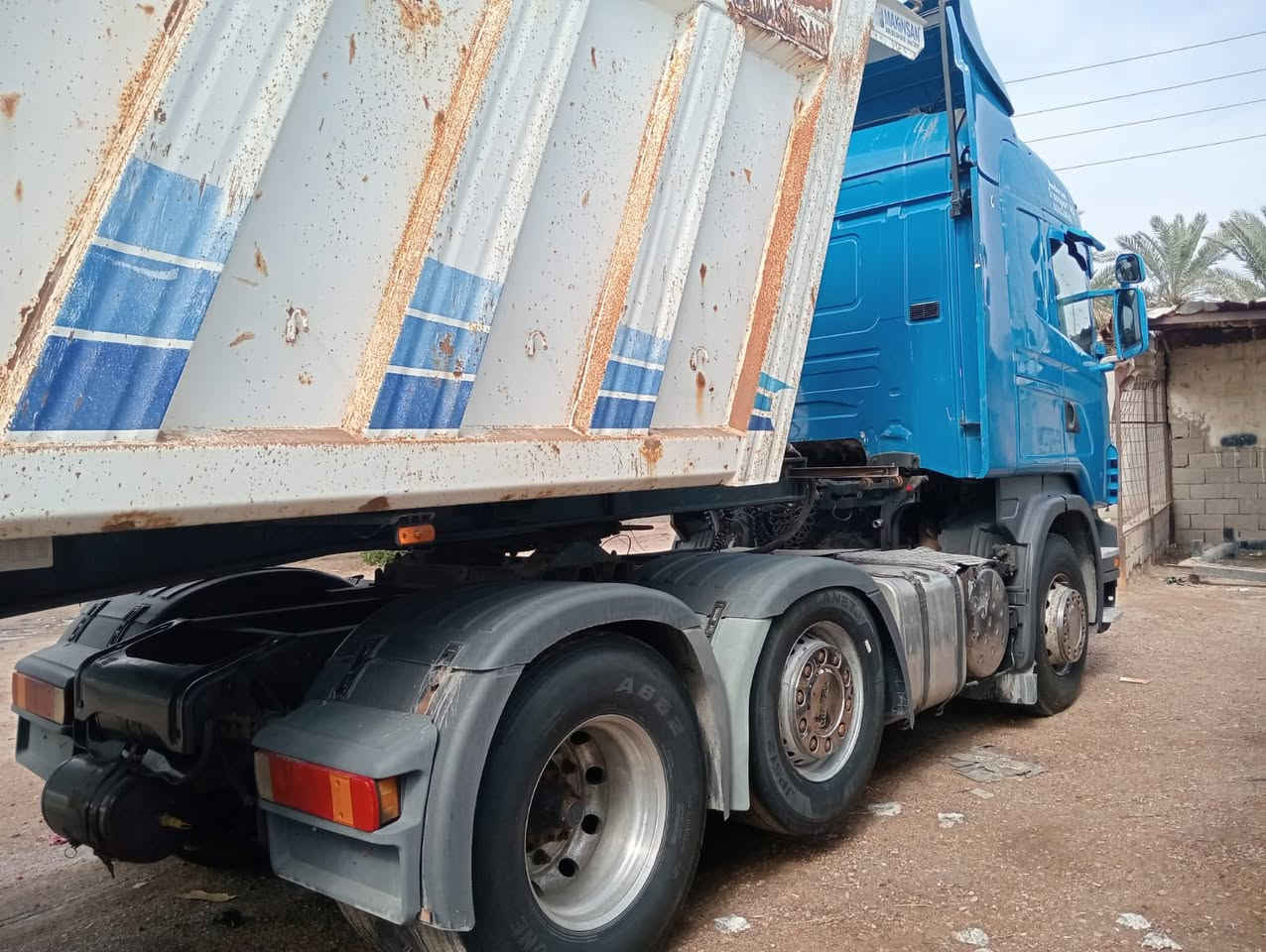 سكانيا 2009اصل سنكل امامي عربانه ماكنيسان 29بلاد ويه تعلاوة 31تخم تاير مكينه 420انجكتر خطين لا بخار ولا تنقيص فول مواصفات كير الف كهربائي محور عوده 3*3 رقم سليمانية سنوية صاقطه بيع راس وعربانه أو بس راس ***********
