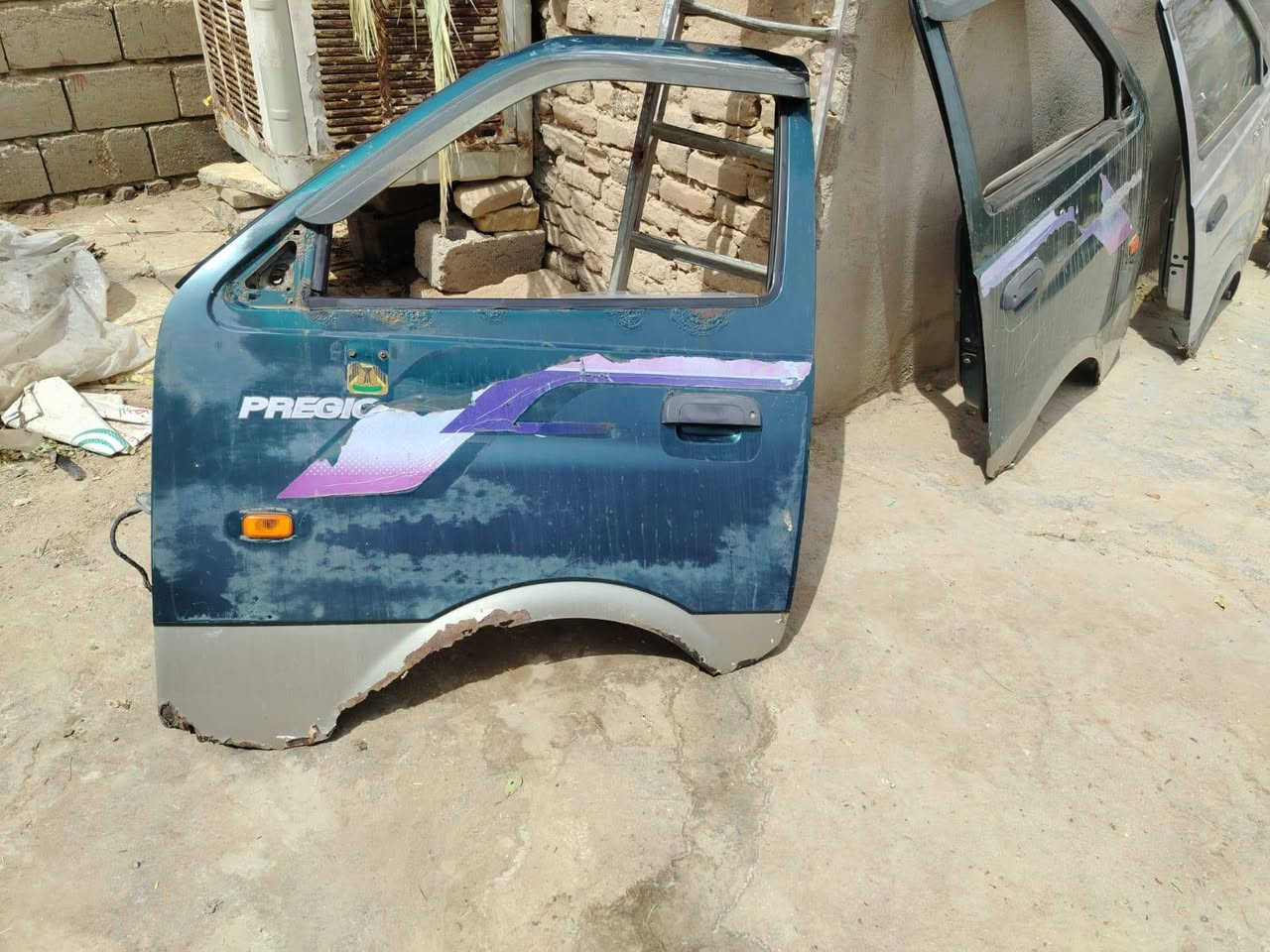 غراض لبيع مكاني نجف ***********
