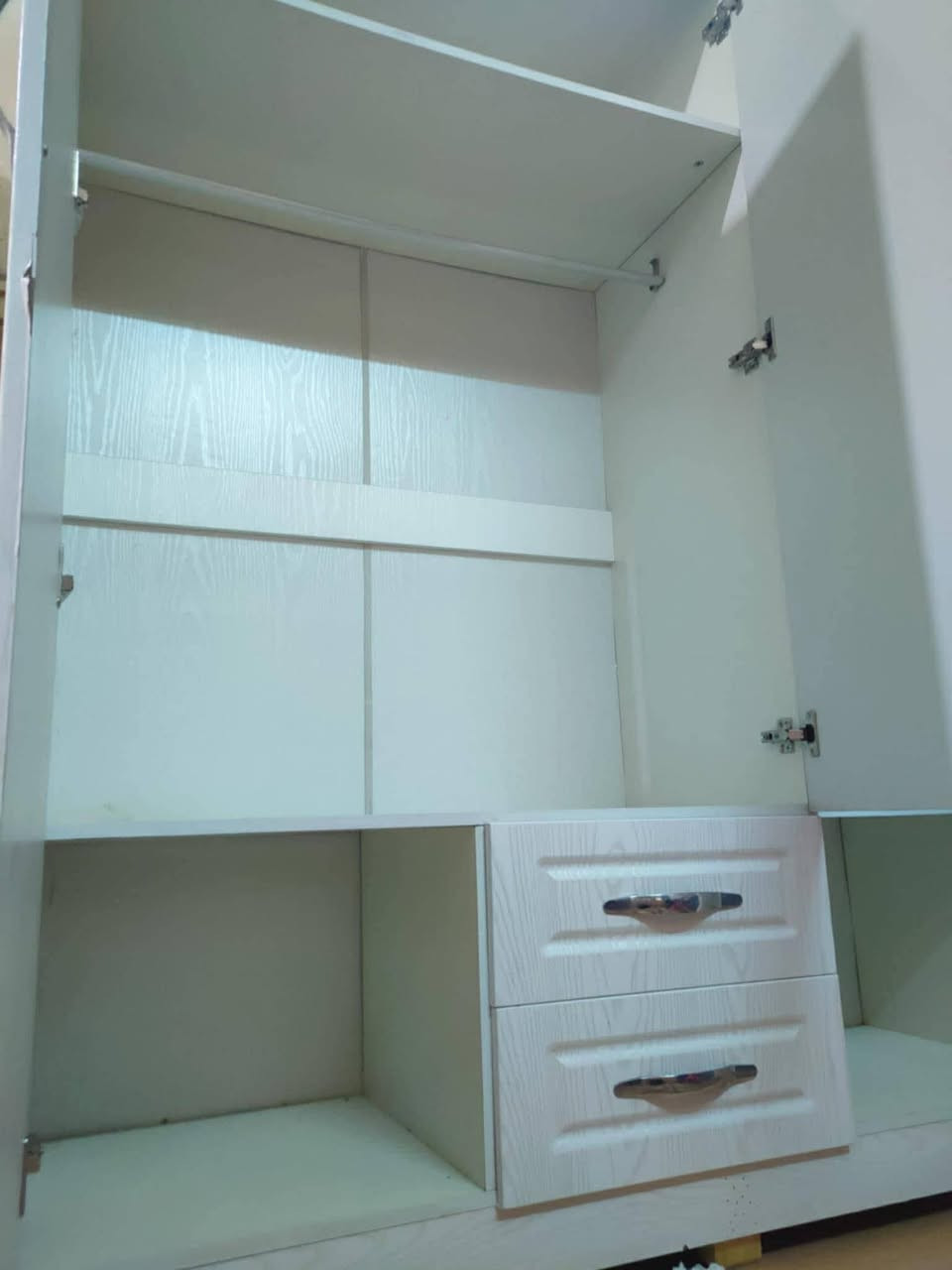 السلام عليكم قنصور ابيض ثلاث ابواب جكامج ثنين جديد غير مستعمل مراية خشب ثقيل جداً السعر 160 العنوان الجانب الأيمن حي الرفاعي


**إذا كنت صاحب هذا الإعلان وتريد حذفه لأي سبب، رجاءا أرسل رسالة إلى الدعم الفني**