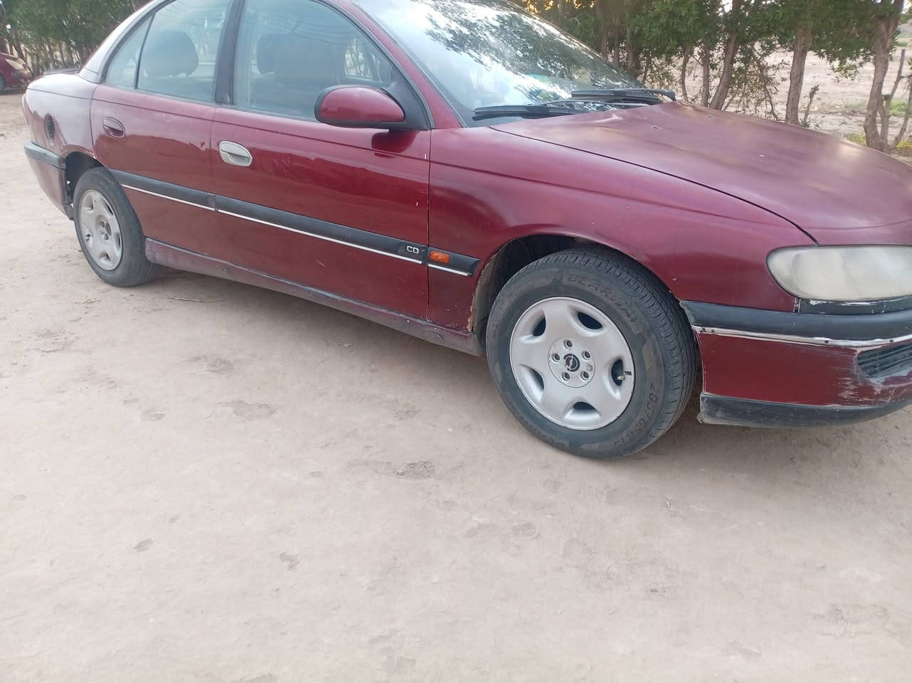 سلام عليكم ابل بزون البيع ٩٧ مكفولة محرك ففتي كيير شرط تبريد شغال سياره ماتخسر الف دينار سنويه جديده رقم انكليزي مكان سماوه *********** سعر 38
