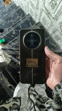 جهاز نضيف ريدمي 12+ما عدة ضربتين بشاصي فوك وجوة بس ممئثرات علية ذاكرة ...