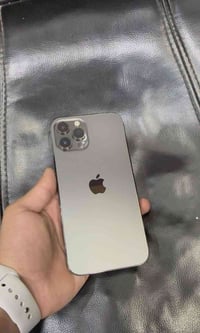 ايفون 12 برو ماكس   نموذج M      دبل سيم كارت  ذاكره 256  فيس ايدي واك...