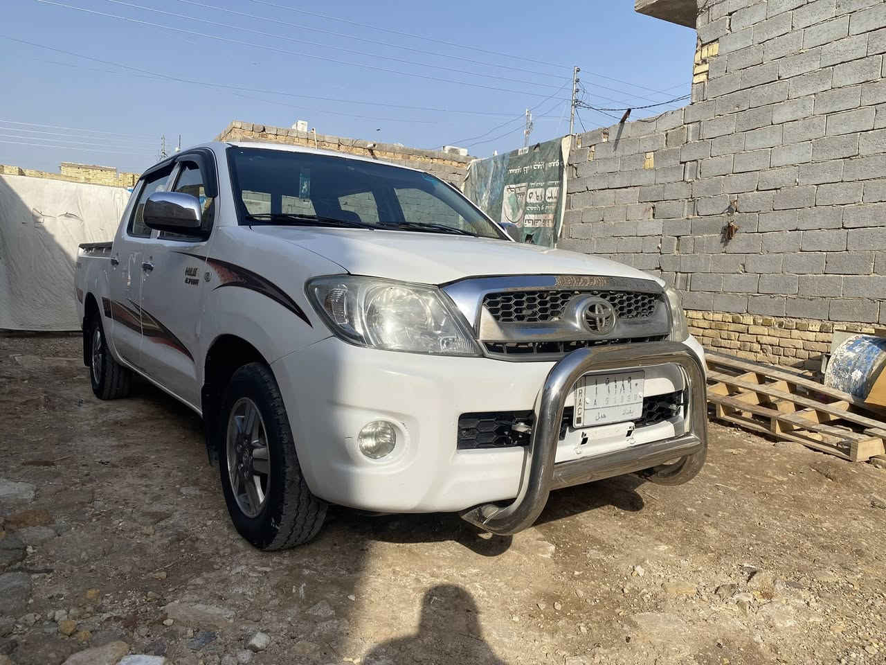 السلام عليكم بيكم للبيع موديل 2009رقم بغداد كير عادي سياره نضيفه خير من الله مال جناي  بنيد مبدل وشويه من القمره وبالجاملغ  امامي  بي بارد المكان ذي قار شطره   شاصي 19 رقم الموبايل مكلف بالنشر الشراي يتصل على راعيها ويدلل ‭٠٧٧٤ ١٨٦ ٠٨٨٠‬
