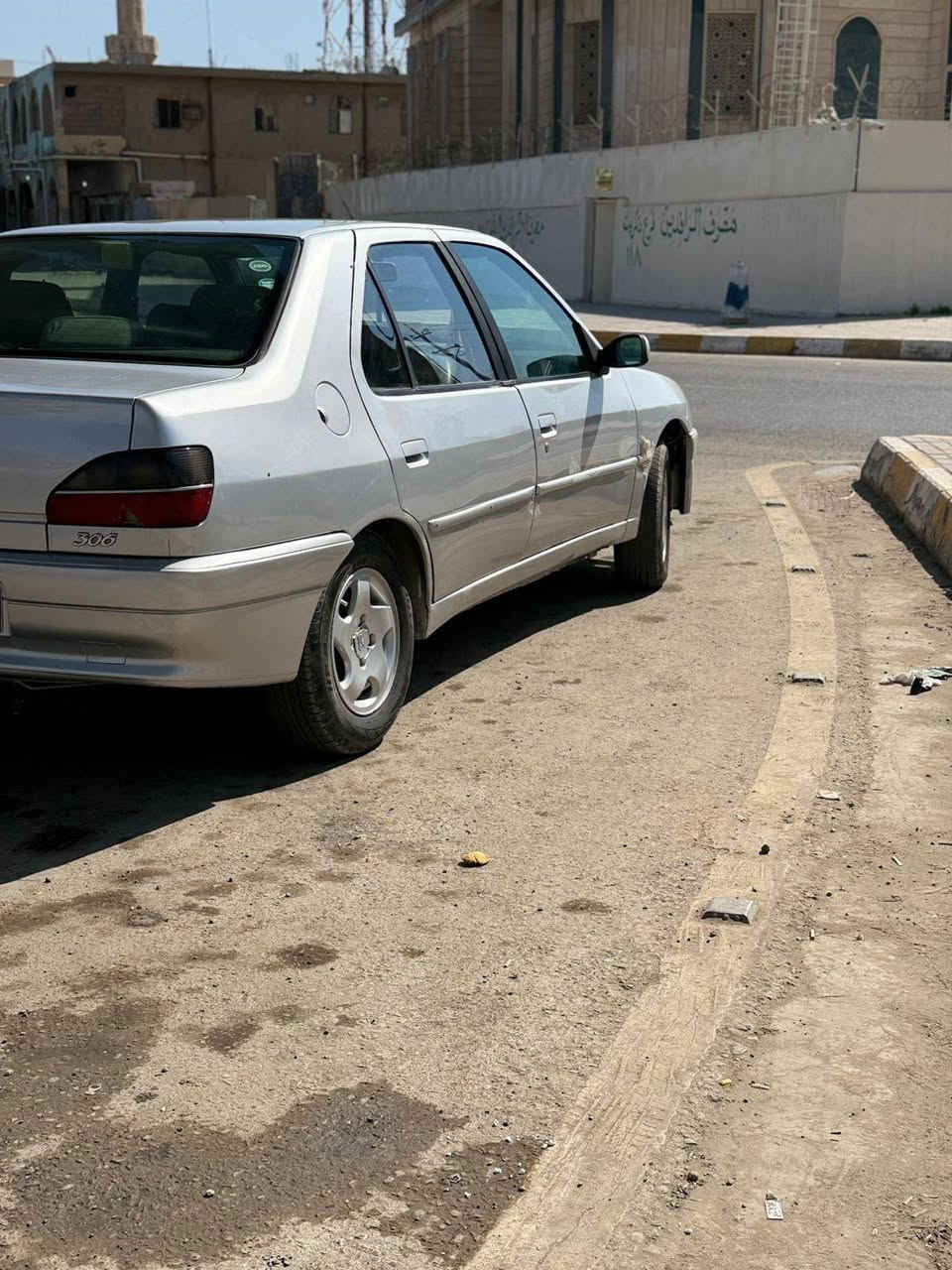 بيجو مديل 2002  سنويه ل 31 شرط تحويل وكاله كير محرك بلشرط  صبغ عام جماليه مكفوله 
من اي ضربه بلشرط. رقم اربيل 
سعر 43 وبيها مجال مكاني تكريت  تصل وتدلل 
***********
***********
