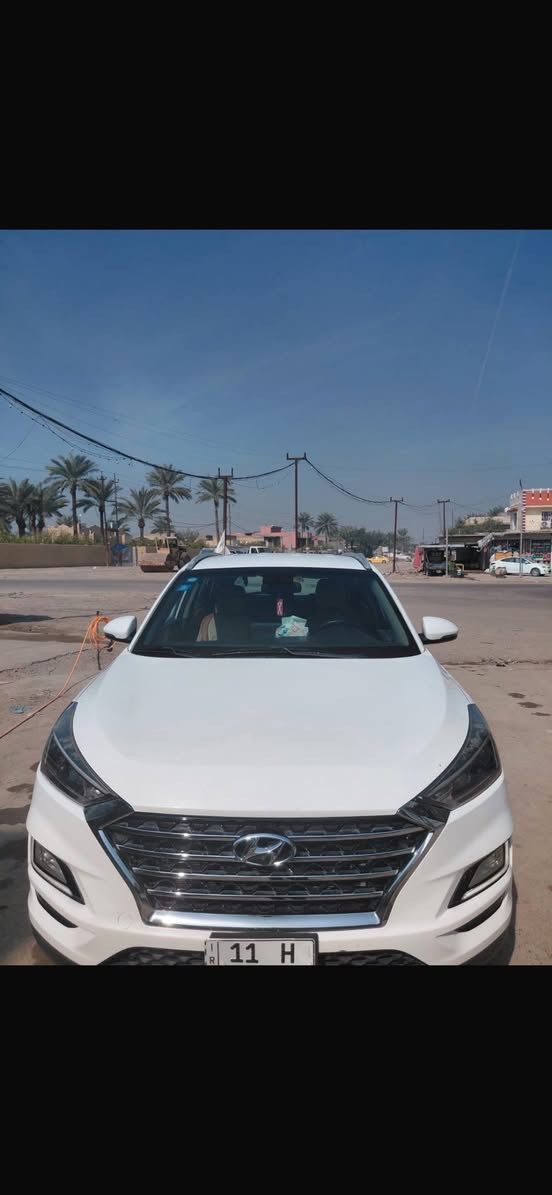 موديل ٢٠ خليجي سياره كلش نظيفه وجاهزه بدون دواخل بدون ايرباك مكانه حي الجهاد ***********
