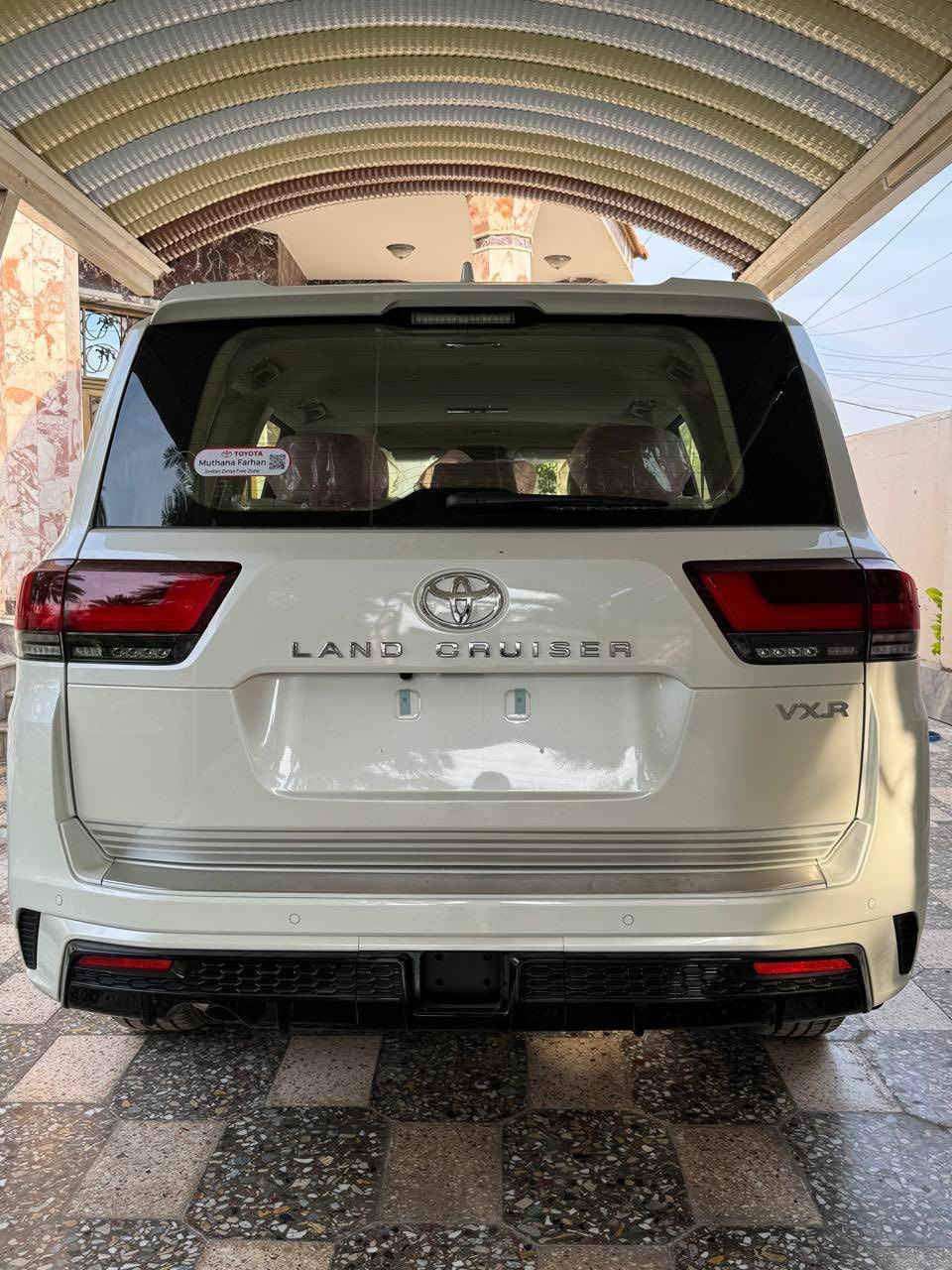 لاندكروزر 2025  VXR زيرو
ما ماشية 
للبيع 
خليجي مواصفات بريم
محرك 4000 cc مفتوح
رادار امامي خلفي 
كامرات 360
حساسات امامي و خلفي 
كراسي كهربائي امامي و خلفي 
كرسي امامي تخزين
تشغيل عن بعد 
شاشات تطبيق عدد ٣
جلد ، فتحة سقف 
عدة بالكارتون كاملة 
كافة مواصفات البريم 
كما موضح في الصور 
للسعر و للتواصل على الخاص او على الرقم 
***********
