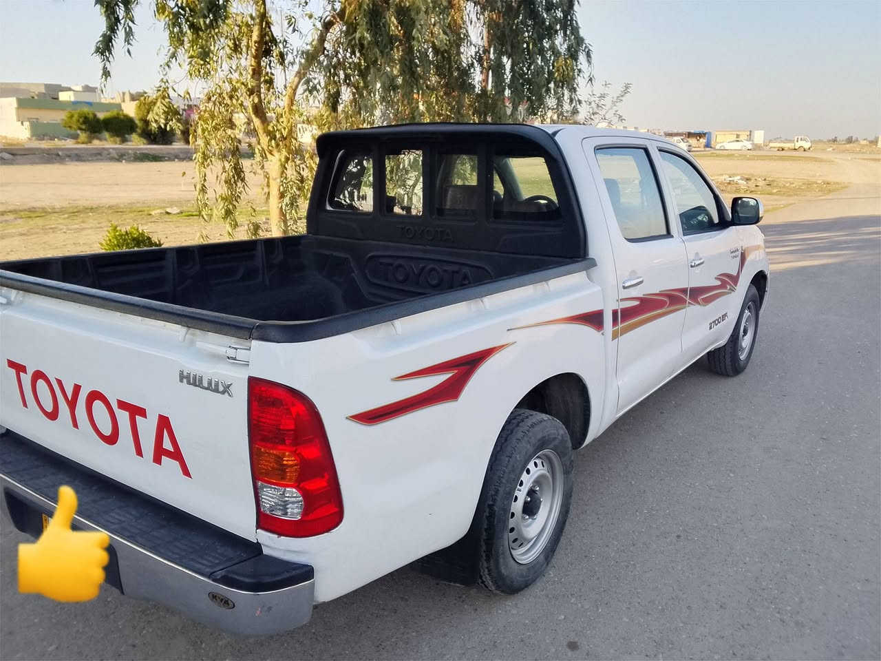 تيوتا بيك اب موديل 2011 رقم بغداد سياره جديده مكفولة من صبغ كير عادي الاستفسار يم رقم ***********
