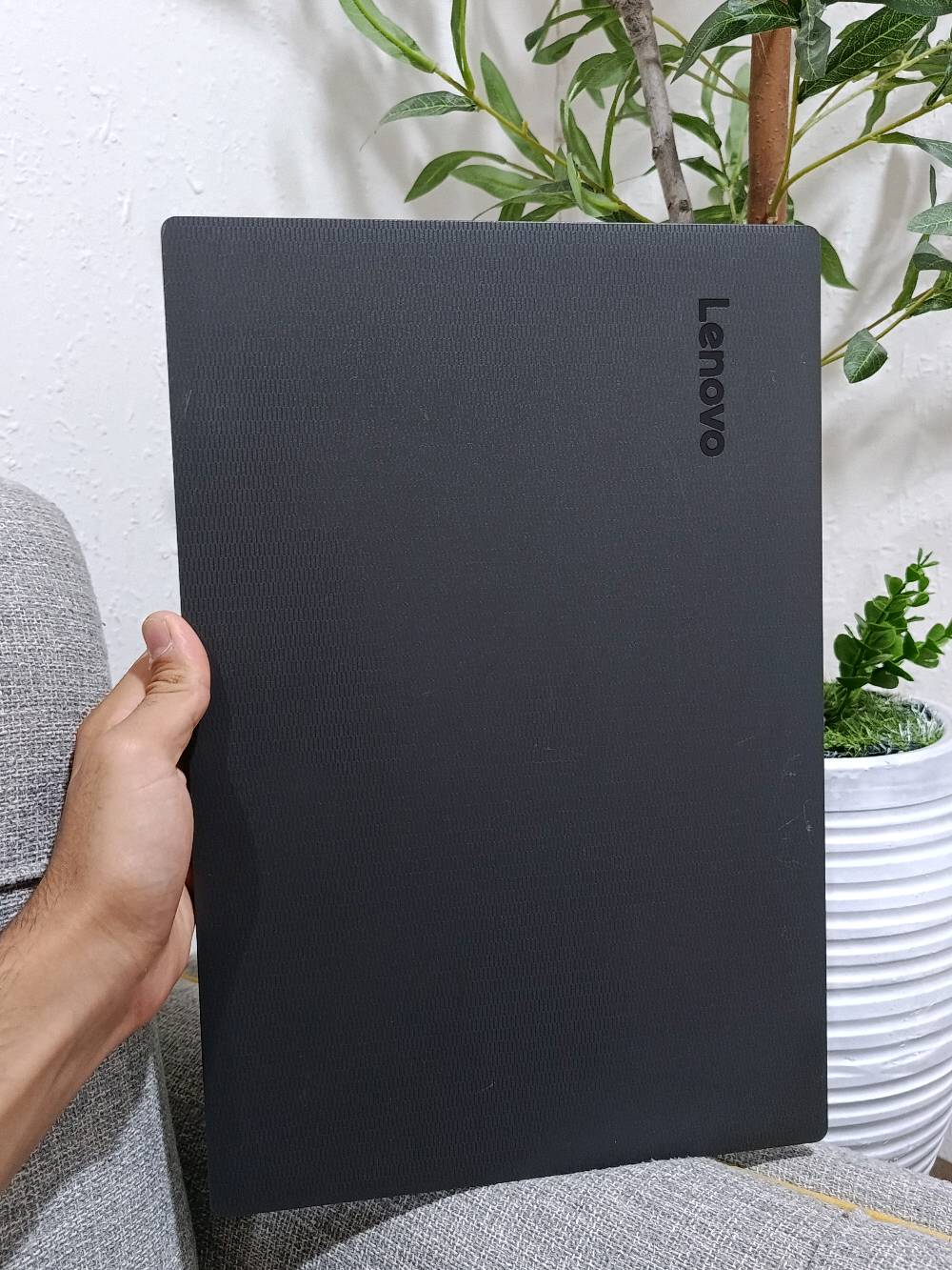لابتوب Lenovo الجيل 8 📢
وبسعر 145 الف فقط 🔥
المواصفات :
💻 المعالج: Intel Core i3 الجيل الثامن
⚡ الرام: 4GB
💾 التخزين: 1TB HDD
🖥️ الشاشة: 15.6 إنج
🔌 شاحن أصلي موجود
✨ نظافة الجهاز 95%
🔋 البطارية جيدة والأداء ممتاز
🖱️ خفيف الوزن سلس بالاستعمال
✅ مناسب للدراسة الدوام الأوفيس التصفح والاستخدام اليومي

الجهاز استخدام قليل مرتب ونظيف وخال من المشاكل

📍السعر 145 الف 
📩 للاستفسار  والطلب واتساب : ***********