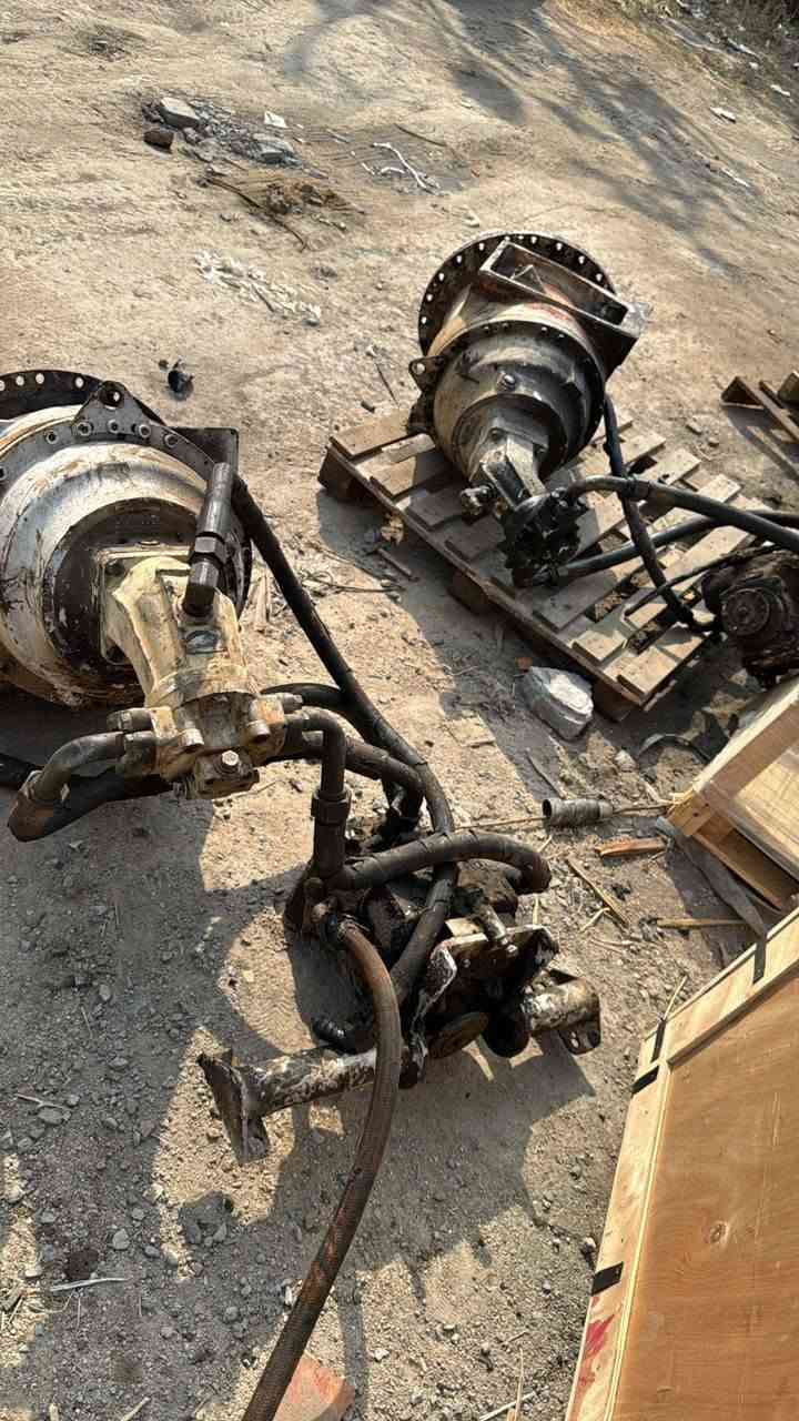 🔧 صيانة وإصلاح المضخات والمنظومات الهيدروليكية للمعدات الثقيلة 🔧

نقدم خدمات متخصصة في صيانة وإصلاح الأنظمة الهيدروليكية للمعدات الثقيلة:

✔ الحفارات
✔ الشفلات
✔ الحدلات
✔ الخباطات
✔ الكرينات
✔ قاشطات الأسفلت

خدماتنا:
🔹 صيانة وإصلاح جميع أنواع المضخات الهيدروليكية
🔹 صيانة وإعادة تأهيل الجكات (السلندرات) الهيدروليكية
🔹 فحص وتشخيص الأعطال بدقة
🔹 معالجة مشاكل ضعف الضغط والتهريب
🔹 صيانة البلوفات والمنظومات الهيدروليكية
🔹 تبديل السيلات والأجزاء التالفة
🔹 إعادة تأهيل المضخات المتضررة

كما تتوفر لدينا:
✅ قطع غيار أصلية وبديلة للمضخات الهيدروليكية
✅ سيلات وأطقم تصليح متنوعة

خبرة عملية وجودة عالية وسرعة في الإنجاز لضمان عودة معداتكم للعمل بأفضل كفاءة.

📍 الموقع: العمارة - ميسان
📞 للتواصل: *********** 

خدمة الشركات والمقاولين وأصحاب المعدات الثقيلة.

