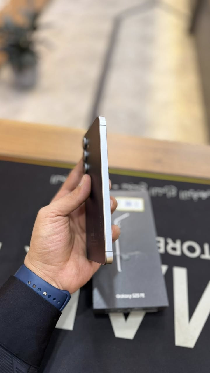 S25 FE
نظافة ١٠٠٪؜ 
فطر صغير بالضهر 
ضمان الوطني سنة كاملة
ملحقات كاملة 
السعر 🔥🔥🔥


**إذا كنت صاحب هذا الإعلان وتريد حذفه لأي سبب، رجاءا أرسل رسالة إلى الدعم الفني**