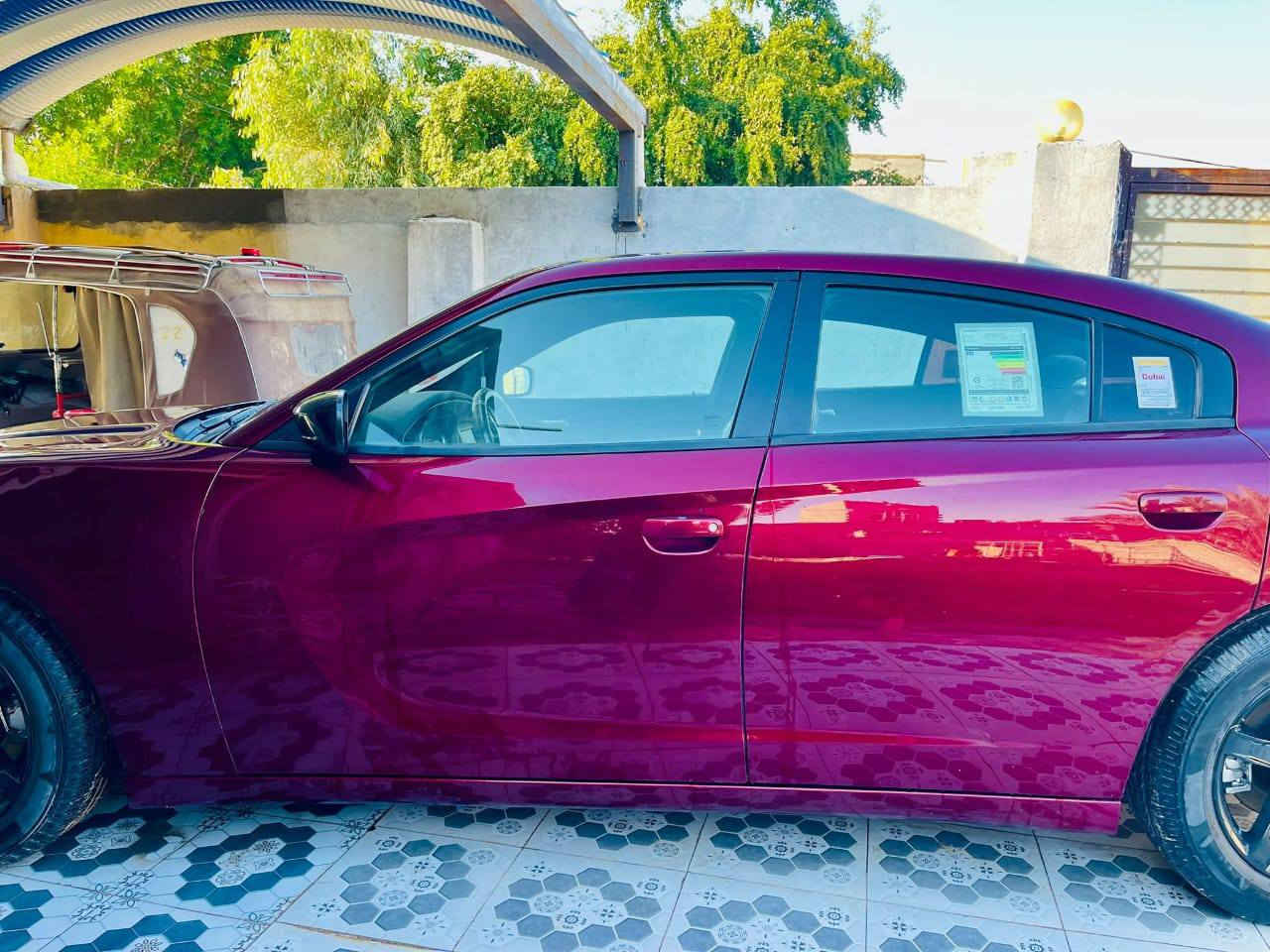 شارجر ١٨ كفاله عامه 
رقم ذي قار
سنويه ٢٠٣٠
ماشيه ٢٠٠الف 
اني مكلف بنشر وهذ رقم راعي
‏‪***********‬‏
