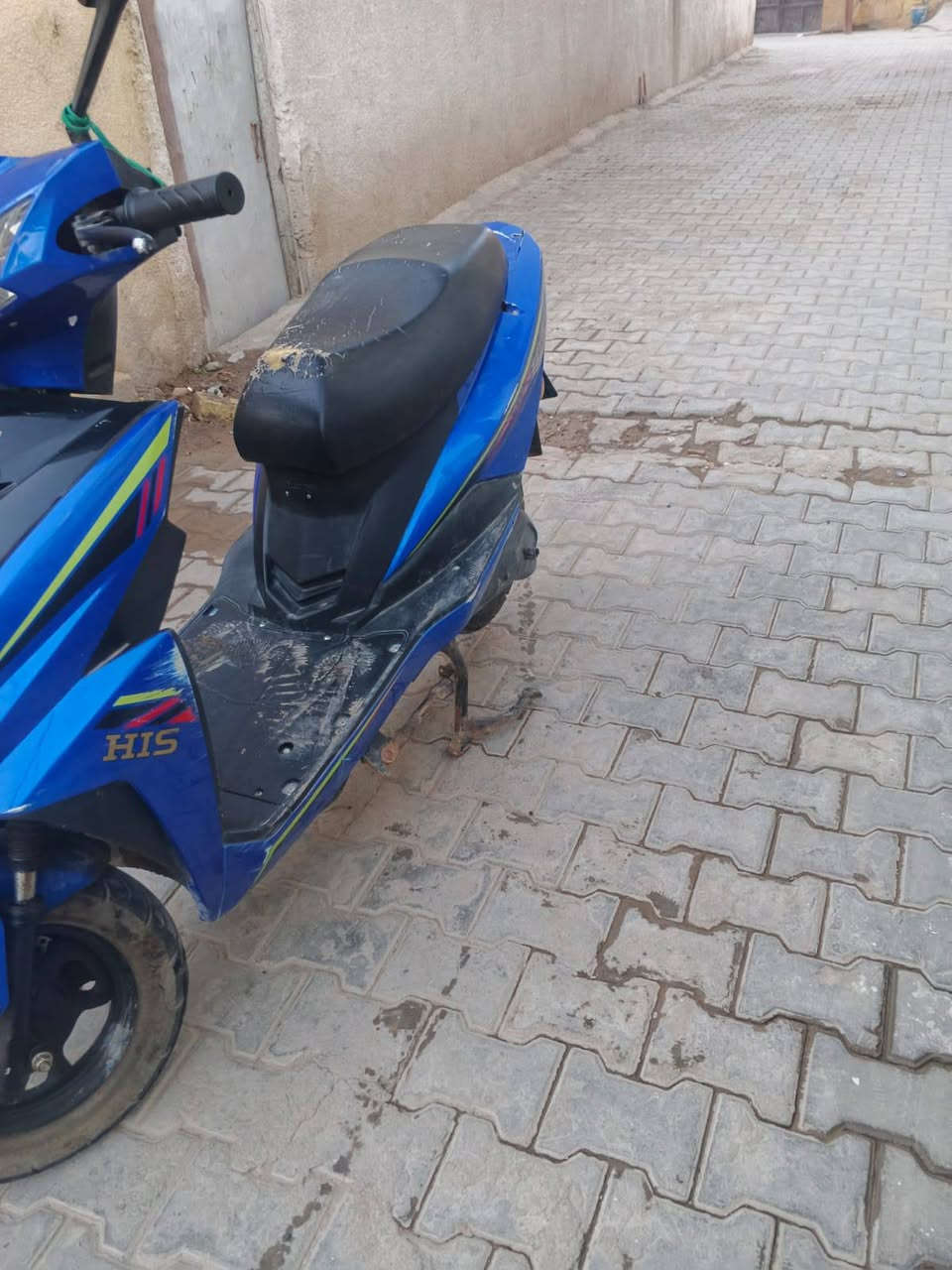 دراجه شحن للبيع نوع سكنس كلشي شغل بيها لايت بك لايت هورن اشاير يمنه يسره بك سعر  450وبيها مجال عنوان جسر ديالي للاستفسار ***********
