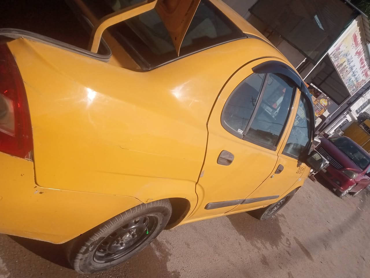 سلام عليكم سياره للبيع طيبه موديل 15سياره جاهزه ماعده جاملغ الخلفي مصبوغ رقم بغداد السعر 33عنون بياع حي التراث الرقم ***********
