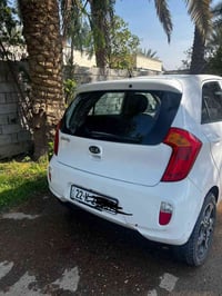 كيا بيكانتو للبيع الموديل 2013 السيارة خليجية بدون ضربة بدون صبغ فقط ا...