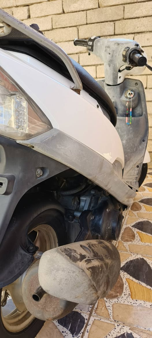 سلام عليكم ماكس قجمه البيع كفاله عامه وكله شغاله سلف هندر شاير كلوبات عداد بانزين وعداد سرعه يعني دراجه اي نقص ما بيه سعر ٧٠٠ مكاني بصره قرنه تفاصيل تريد خاص تريد هاذ رقمي ***********
