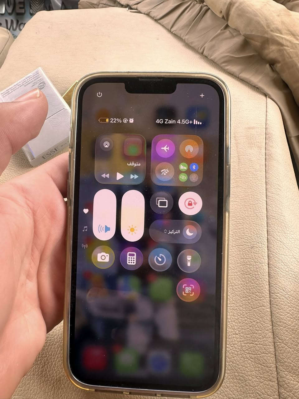 ١٣ برو ماكس بطاريه ٨١ ما بي كلشي جهاز حلو ونضيف سعر ٦٥٠ وبي مجال رقمي ***********
