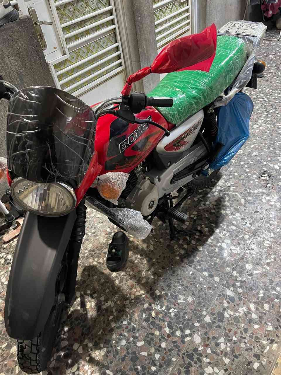سلام عليكم بوكسر مديل23رقم نكليزي بسمي تحويل ثاني يوم رقم بغداد  دراجه مكفوله مامتعوبه مال بيت دراجه خير من الله
السعر 2600وبيه مجال حك الجيه
الرقم ***********
