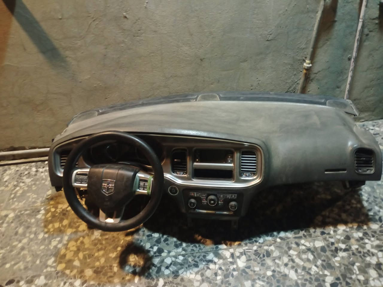 السلام عليكم شباب بطاين وباما بالجيس جدد وكشنات جارجر مخمل جدد ومدوشمات دوشمتهن شويه تعبانه والدشبول جديد بس شويه بي كسر بسيط مكاني بغداد الشعله ***********
