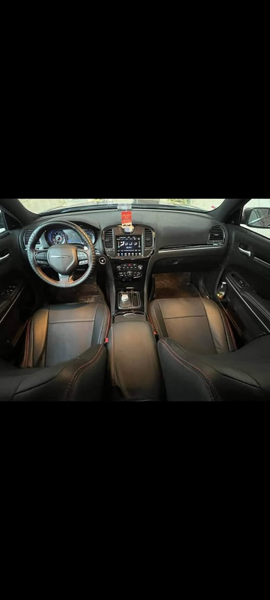 كرايسلر 300S 🤍
الموديل : 2022  . (خليجي) . 💯
العداد :  15000 كيلو متر
المحرك : V6 . 3.6L . 
الضمان : 3 سنوات او 60 الف كيلو متر . 
السيارة اربيل تحويل مباشر 
المواصفات :
* الواجهة الأمامية SRT. 
* پانوراما . 
* رادار امامي مع مانع تصادم . 
* نقطة عمياء . 
* حساسات امامية . 
* مصابيح امامية زنون مع LED . 
* ويل قياس 20 أنج . 
* حساسات خلفية . 
* بردة خلفية كهربائية . 
* شاشه كبيرة مع نظام ملاحة نفكيشن GPS .
* سستم صوت الپاين مع سماعات بريميوم .
* مقصورة الركاب من الجلد الفاخر .  
* مقاعد أمامية كهربائية عدد 2 . 
* ذاكرة لحفظ وضعيات الجلوس (ميموري) . 
* مقاعد أمامية تبريد وتدفئة . 
* مقاعد خلفية تدفئة . 
* تشغيل عن بعد . 
* ستيرن كهربائي . 
* تدفئة ستيرن . 
* محدد سرعة . 
* تلفون بلوتوث . 
* كاميرا خلفية .
* مرايا متحسسة للاضاءة العالية .
* كير شفتر بالستيرن . 
* دخول ذكي (بصمة) .
مكان السيارة النجف
تفاصيل اكثر ع خاص  واتساب🥇
***********
(انی مكلف بل نشر )
